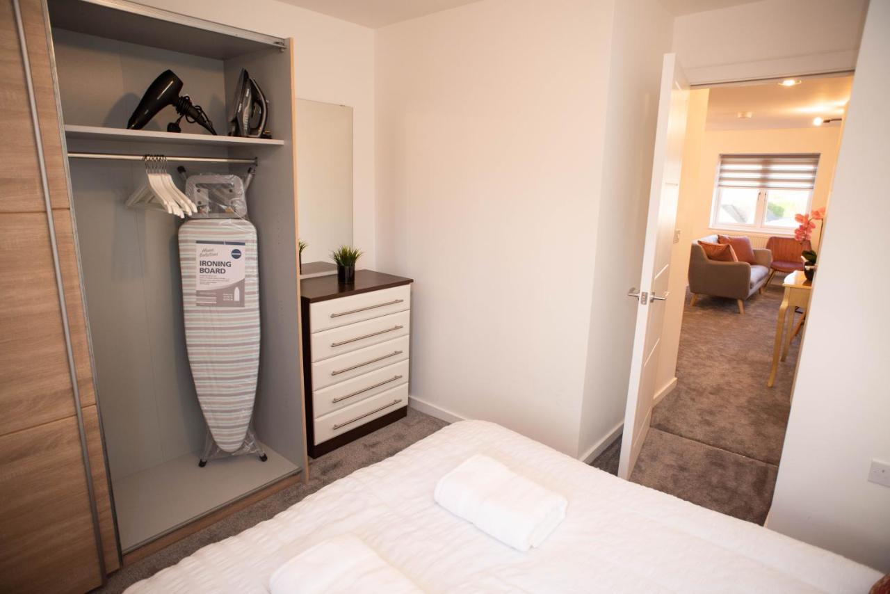 Walnut Flats-F4, 2-Bedroom With Ensuite - Parking, Netflix, Wifi - Close To Oxford, Bicester & Blenheim Palace Kidlington Eksteriør billede